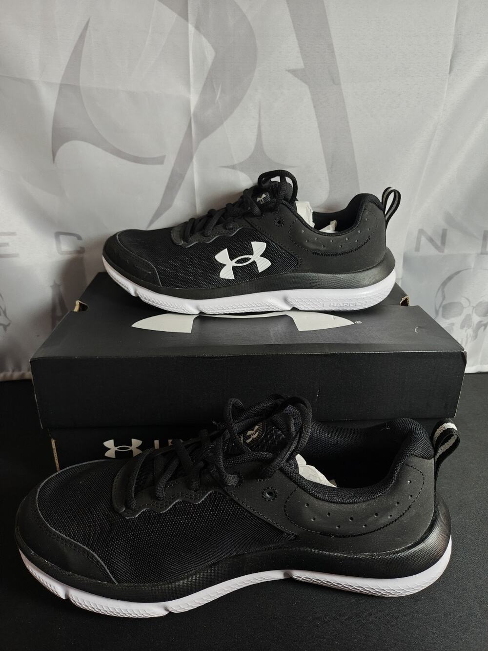 Under Armour Women's 10 Charged Assert 10 Running Shoe Black NWB